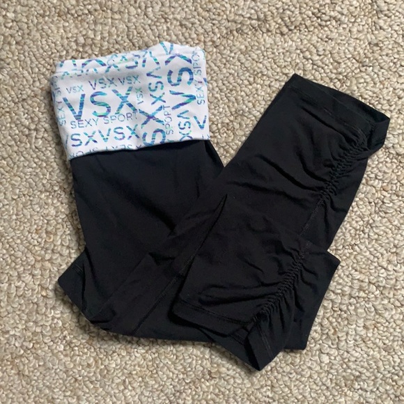 Victoria’s Secret VSX Foldover Capri Leggings - Picture 2 of 11